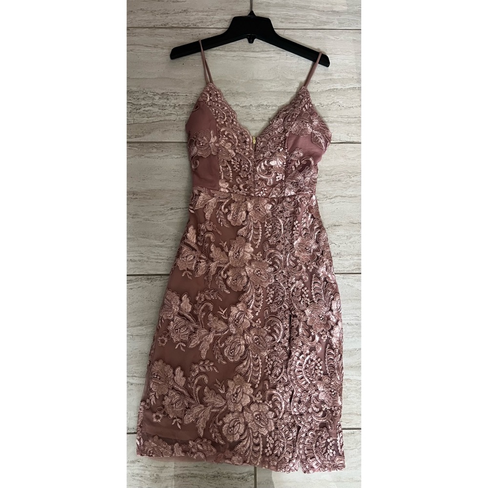 Windsor Mauve Lace Midi Dress- NWOT